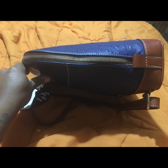 Dooney & Bourke - Picture 8 of 8